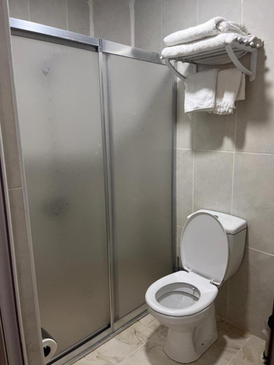 Bathroom 3, コナク・ホテル2, Merkez