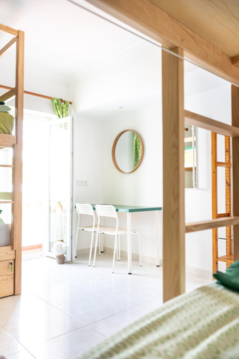 Bedroom 2, Surf Yoga Ericeira Guest House, Mafra