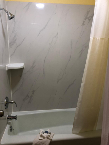 Bathroom 3, Gold Key Inn, McCulloch
