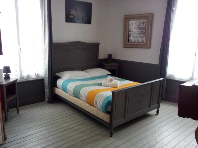Bedroom 2, L'Ex-Voto, Calvados