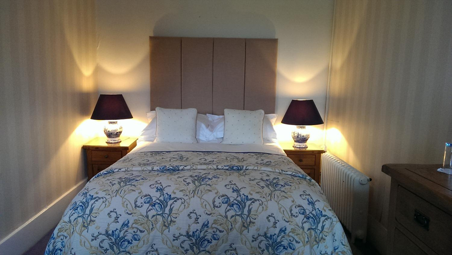 Bedroom 2, The Inn at Fossebridge, Gloucestershire