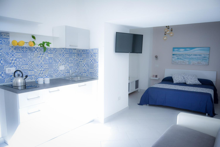 Others 5, Luna Chiara Home, Napoli