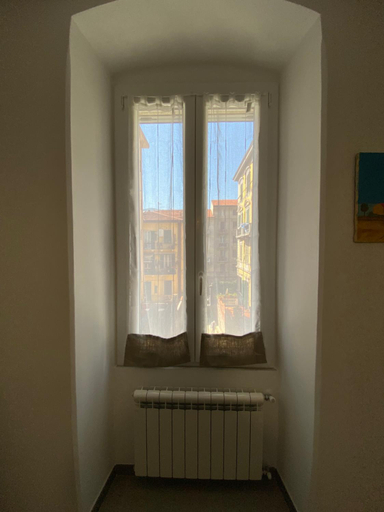 Bedroom 2, IN via venti, La Spezia