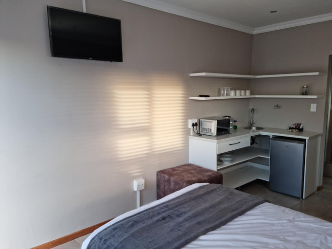 Bedroom 2, Hope Lodge, Buffalo City