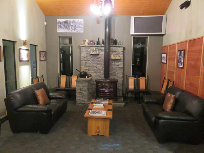 Food & Drinks 3, Stations Inn, Westland