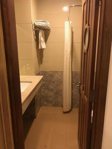 Bathroom 5, Elegant Hotel., Pleiku