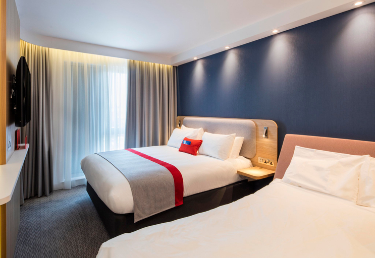 Bedroom 3, Holiday Inn Express BELFAST CITY by IHG, Belfast