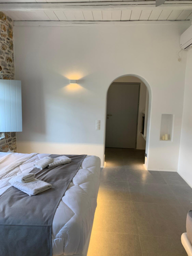 5, Thomas Villas on the beach Katapola, South Aegean