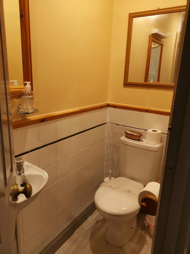 Bathroom 3, Summers Bay hotel, North Ayrshire