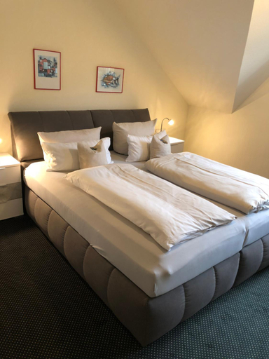 Bedroom 2, Landhotel Menke, Hochsauerlandkreis