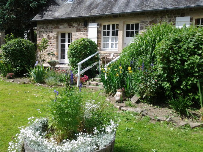 Exterior view, Le Moulin L'Eveque, Calvados