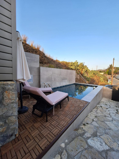 Others 5, Jennas House
