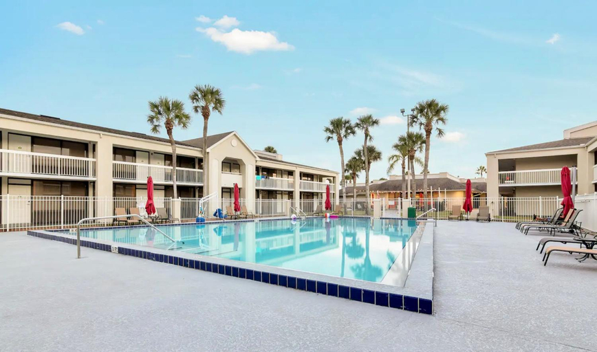 Others 2, 2 beds with Pool, Parking, Wi-Fi & Smart TV, Osceola