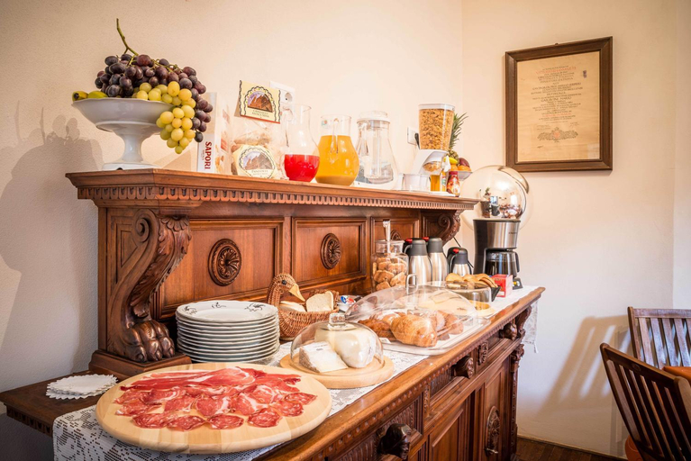 Food & Drinks 4, La Chicca B&B Siena, Siena