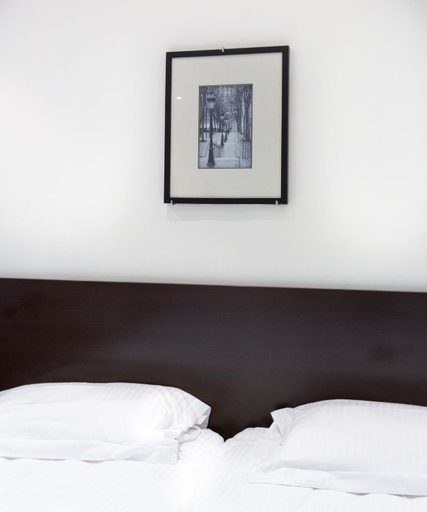 Bedroom 4, Hotel Mimosa, Paris