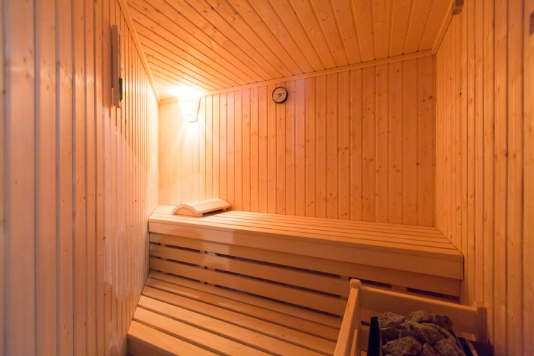 Sauna 12