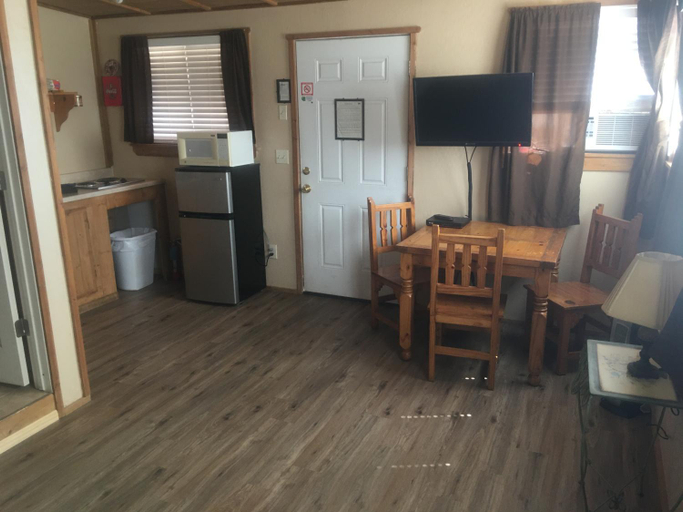 Others 5, Rainbows End Fishing Resort, Navajo
