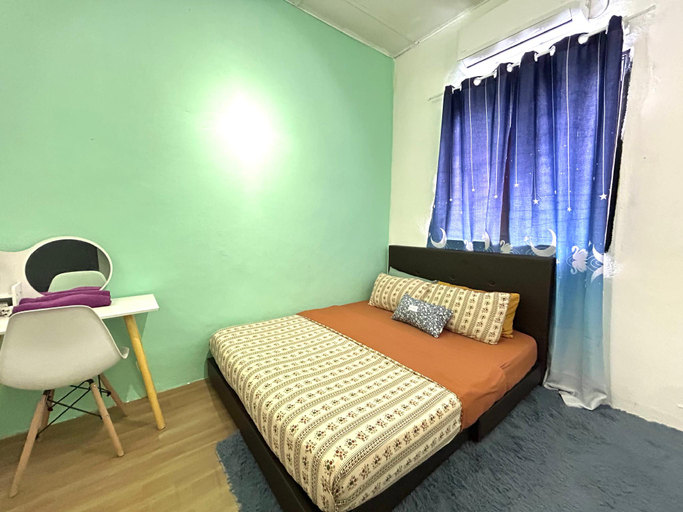 Bedroom 2, Cozy18#4pax#Wifi&Netflix#NearAeonAlma#5kmIconCity, Seberang Perai Tengah