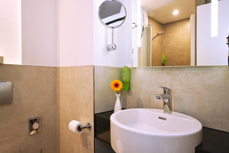 Bathroom, GenoHotel Karlsruhe, Karlsruhe