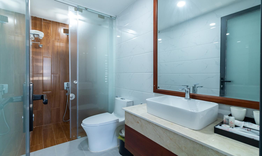 Bathroom 3, Vuong Quoc 3 Hotel, Qui Nhơn