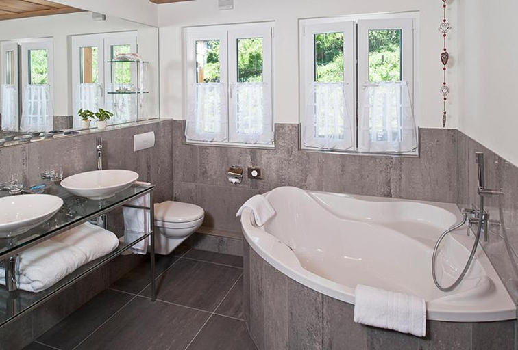 Bathroom 2, Griesalp Hotels, Frutigen