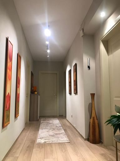 Others 5, Home away from Home Apartment, Durrësit