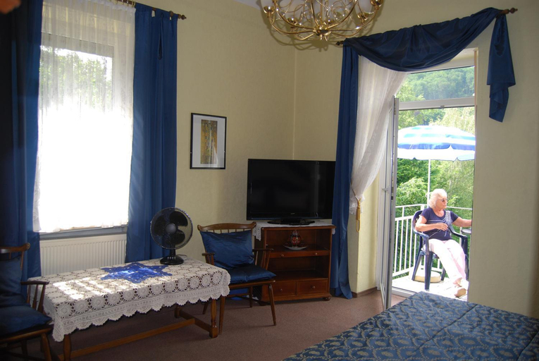 Bedroom 3, Villa Amber, Bad Kissingen