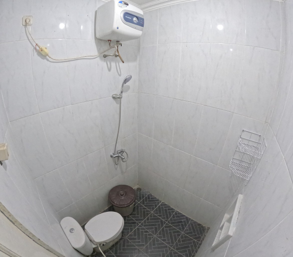 Bathroom 7
