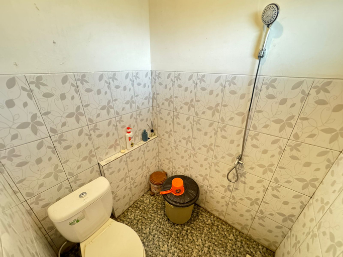 Bathroom 5