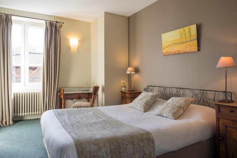 Others 4, Le Relais du catey, Isère