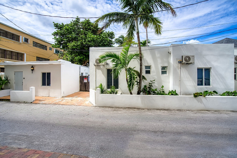 Exterior & Views 2, Casa Roselle 3 Bedroom on the beach, Broward