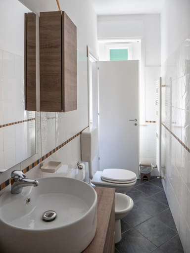 Bathroom 3, Albachiara Suite Rooms, Bologna