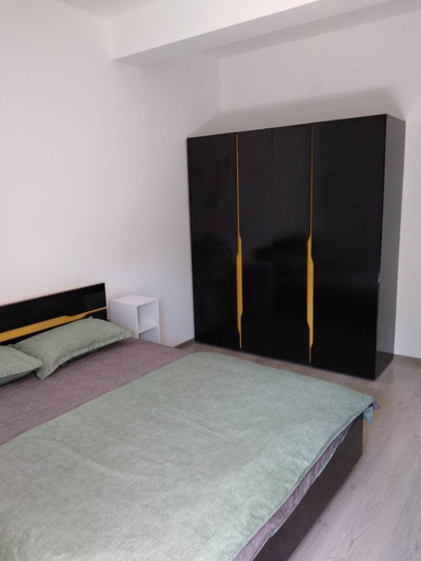 Others 2, Casa KIM, Tuzla