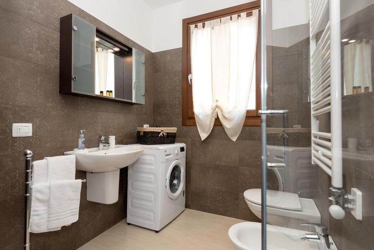 Bathroom 2, Dimore Verona - Residenza San Zeno Apartments, Verona