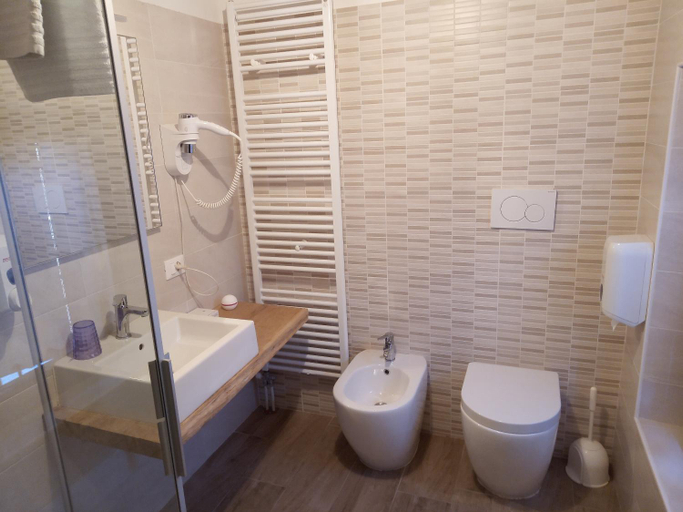 Bathroom 2, Agriturismo Cornolade, Belluno