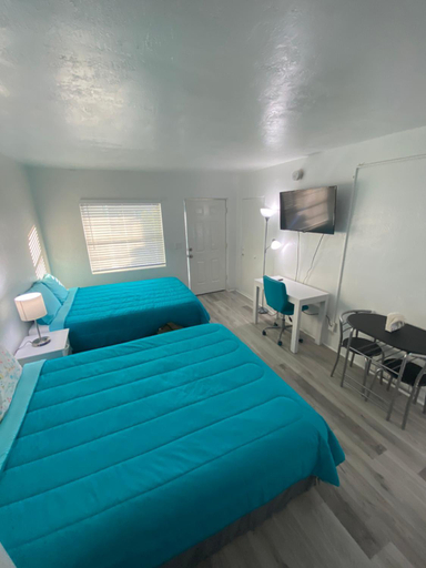 Others 3, Uptown Inn & Suites, Pinellas