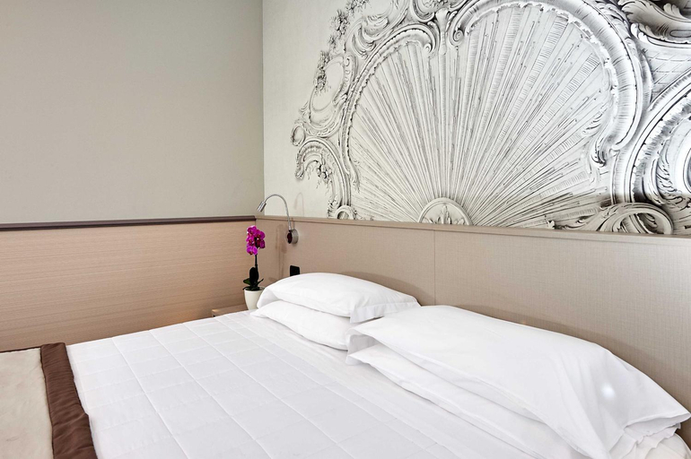 Bedroom 15