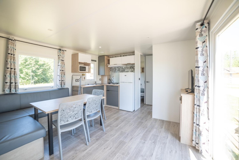 Dining Room 9