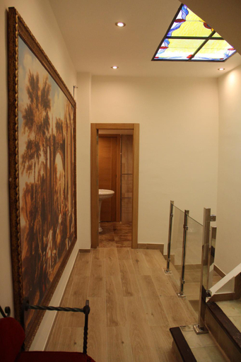 Others 5, Hostal Poeta Machado, Jaén