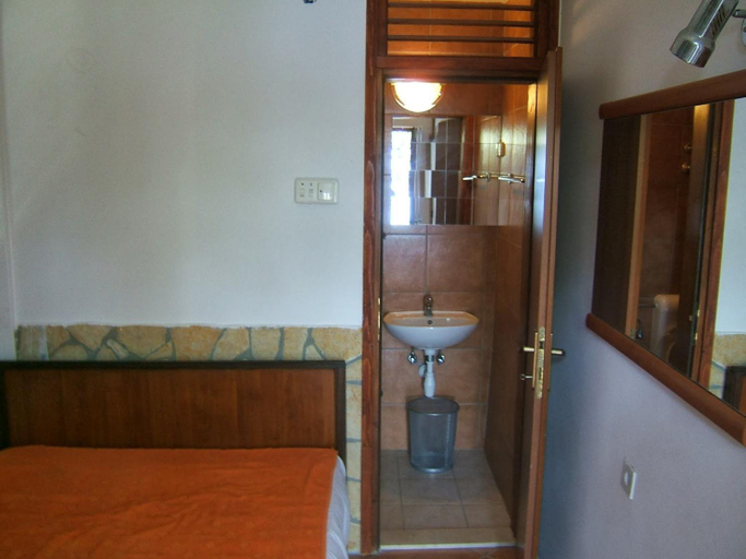 Bedroom 2, Apartments by the sea Podaca, Makarska - 19078, Gradac