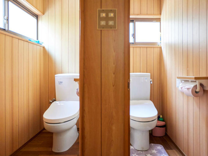 Bathroom 3, Hanareya, Tsushima