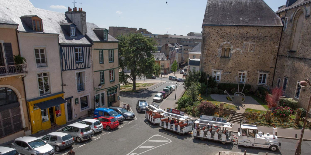 Exterior & Views 5, L'Hallai du Roy, Sarthe