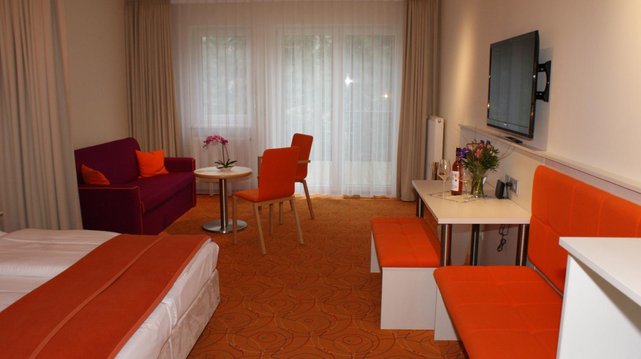 Bedroom 3, Hotel Waldperle, Rostock