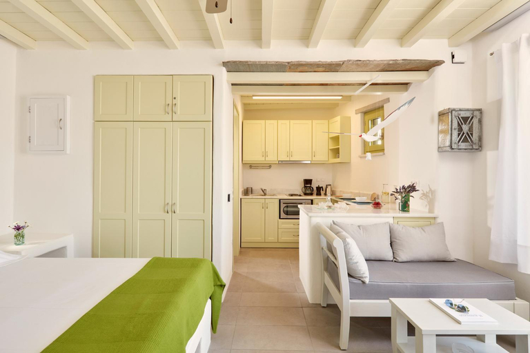 Bedroom 4, Crossroads Inn Traditional Lodging, South Aegean