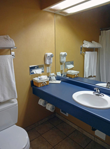 Others 5, Beach Gardens Resort and Marina, Powell River