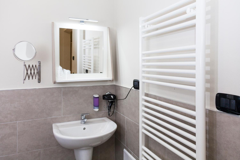 Bathroom 6