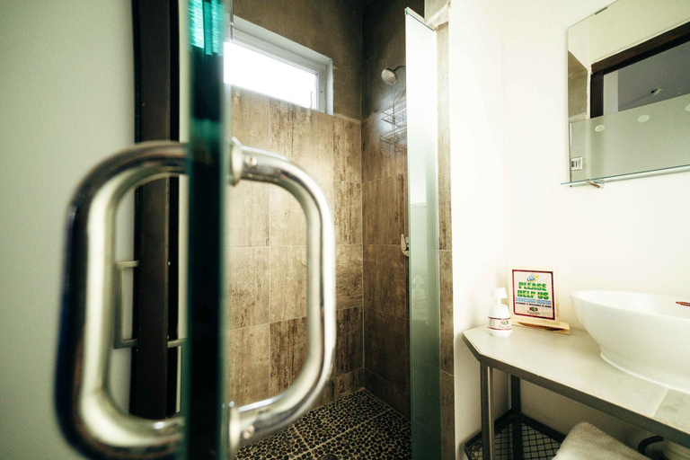 Bathroom 4