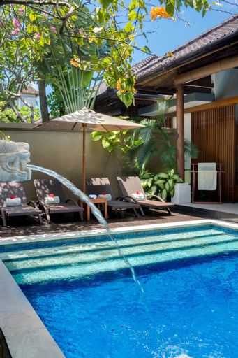 Lakshmi luxury villas, walk to the beach and Seminyak shopping, Badung