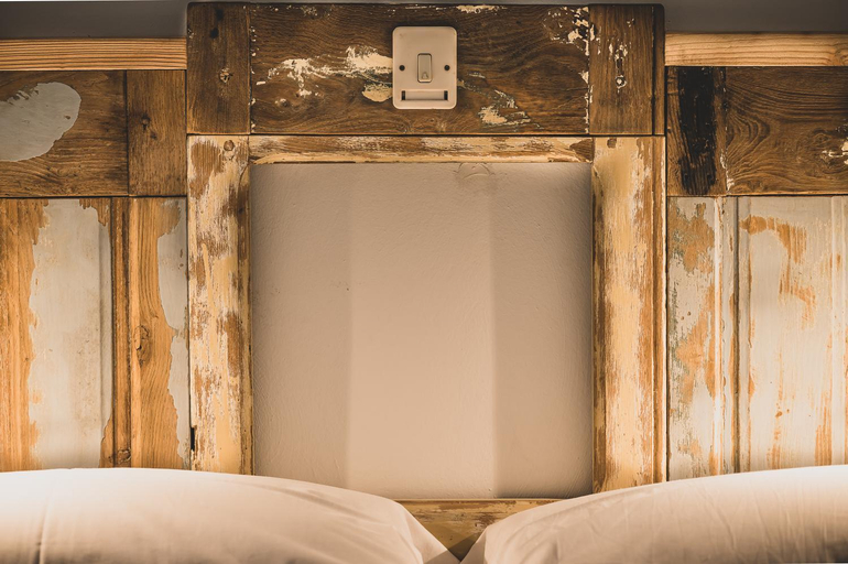 Others 4, Albergo Diffuso Antagonisti, Cuneo