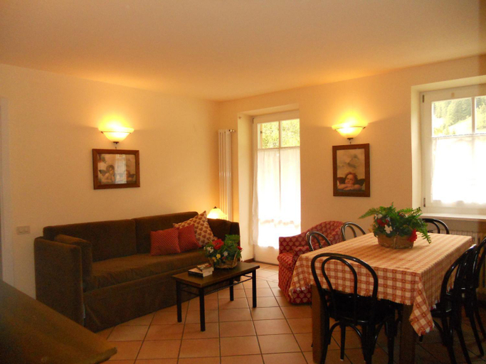 Others 5, Residence Villa Avisio, Trento